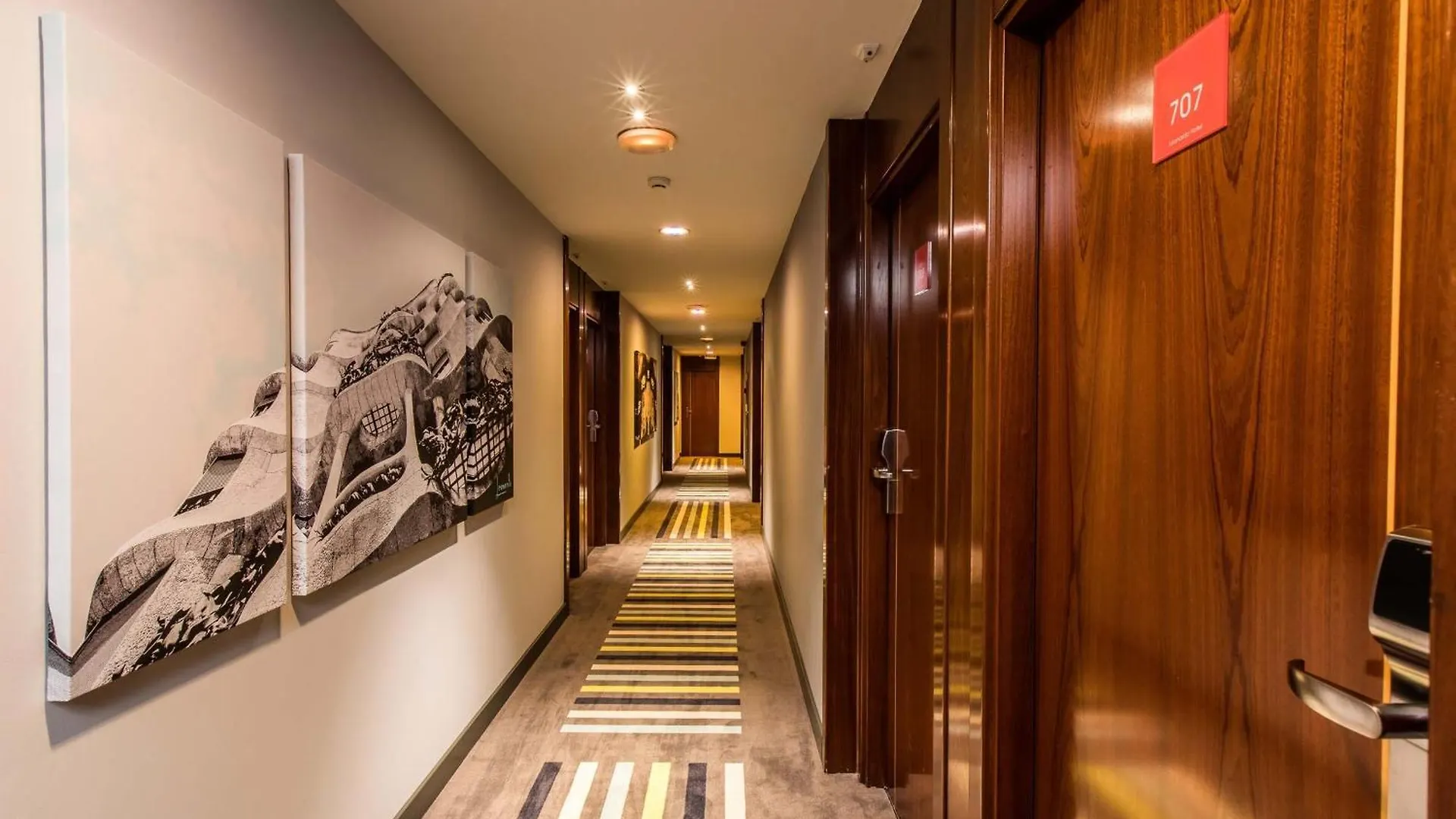 Leonardo Hotel Barcelona Gran Via 3*,  Spain
