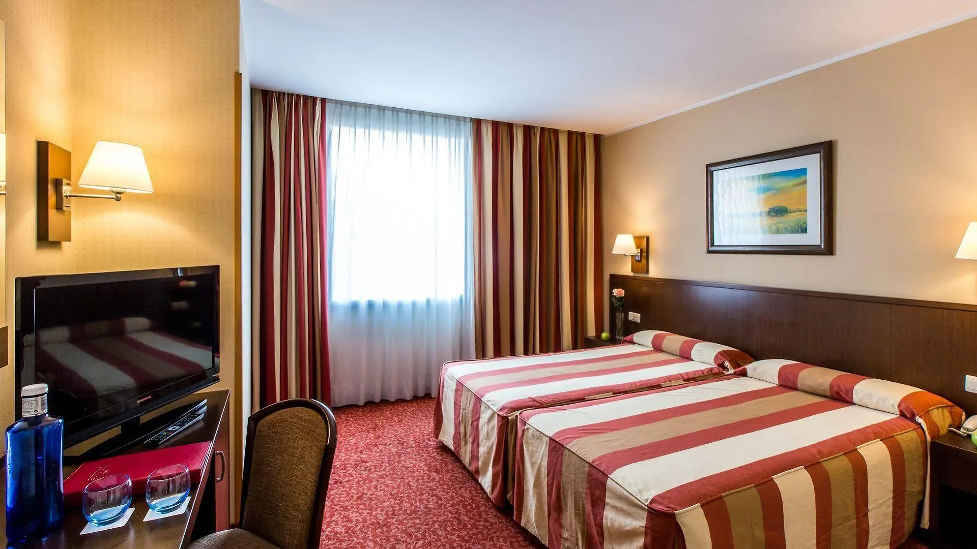 Leonardo Hotel Barcelona Gran Via 3*,